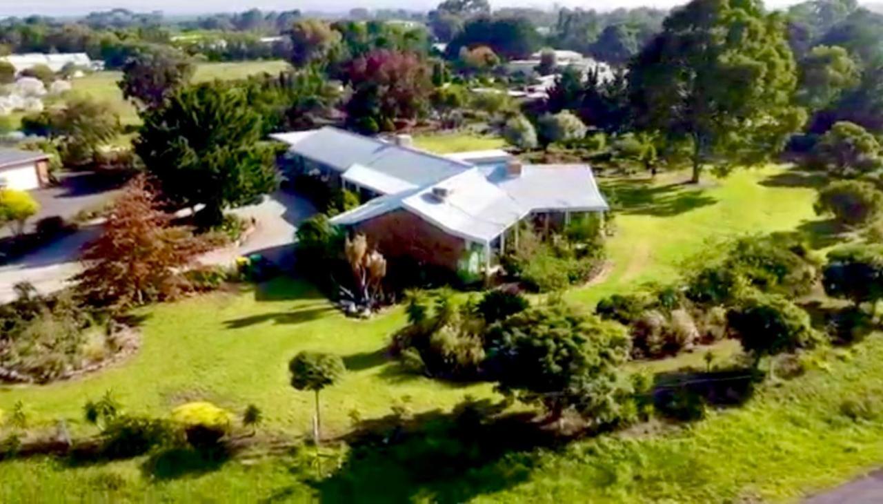 Melbourne Garden Bed And Breakfast Melton South Экстерьер фото